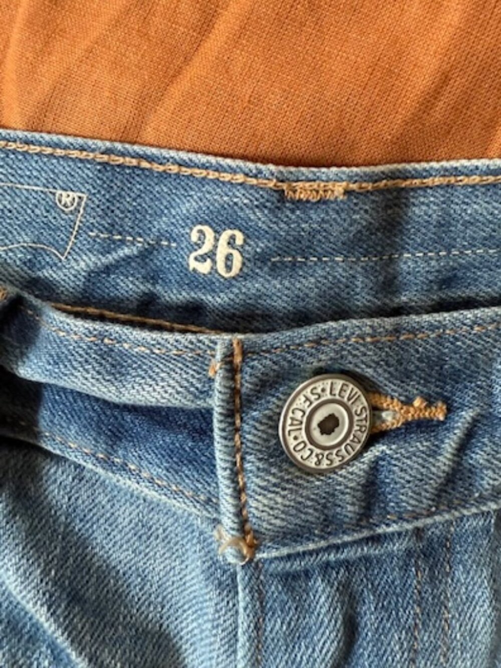 Levi's Vintage Orange Tab Denim Shorts (Size 26) - Picture 4 of 5
